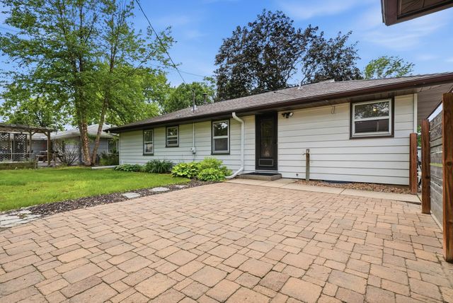 9325 4th Avenue S, Bloomington, MN 55420