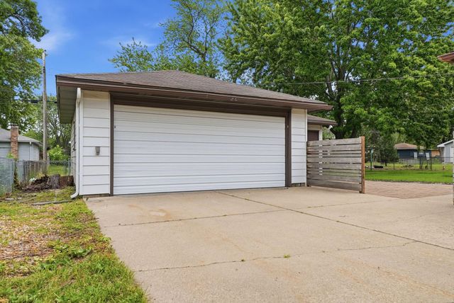 9325 4th Avenue S, Bloomington, MN 55420