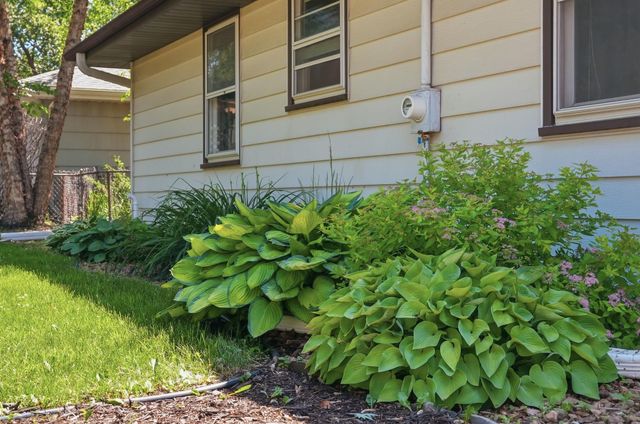 9325 4th Avenue S, Bloomington, MN 55420