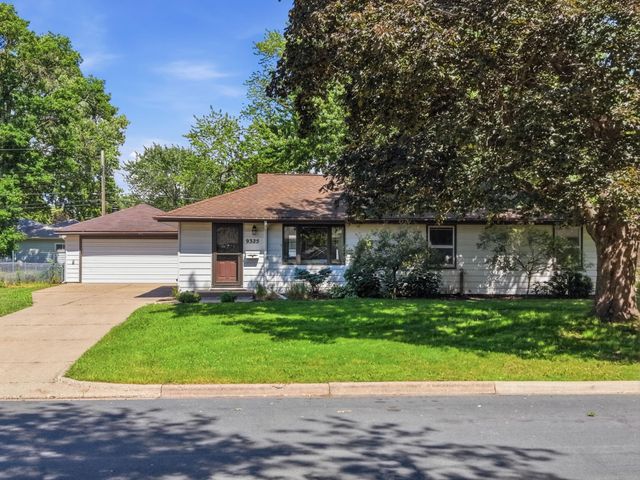 9325 4th Avenue S, Bloomington, MN 55420