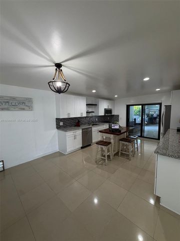 11771 SW 179th Ter, Miami, FL 33177