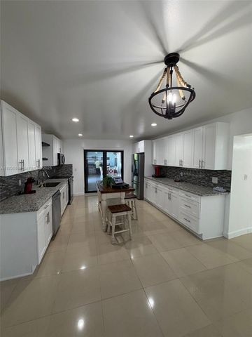 11771 SW 179th Ter, Miami, FL 33177