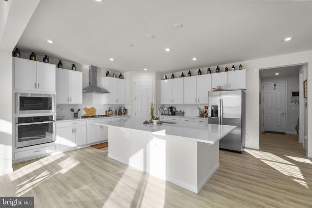 68 SNOWDROP DR, Stafford, VA 22554