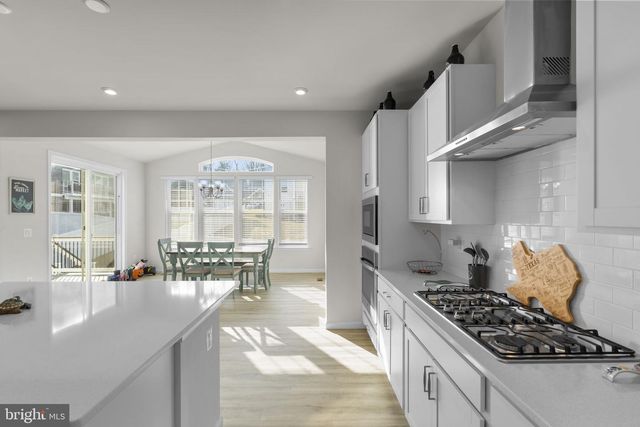 68 SNOWDROP DR, Stafford, VA 22554