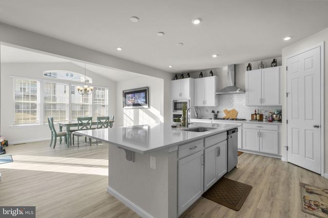 68 SNOWDROP DR, Stafford, VA 22554