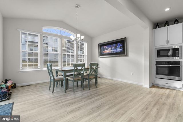 68 SNOWDROP DR, Stafford, VA 22554