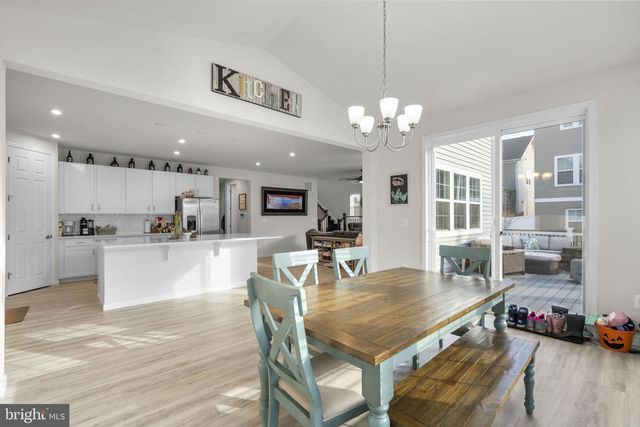 68 SNOWDROP DR, Stafford, VA 22554