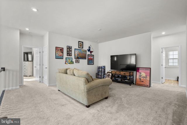 68 SNOWDROP DR, Stafford, VA 22554