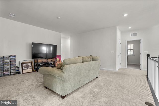 68 SNOWDROP DR, Stafford, VA 22554