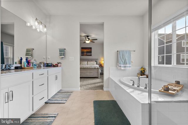 68 SNOWDROP DR, Stafford, VA 22554