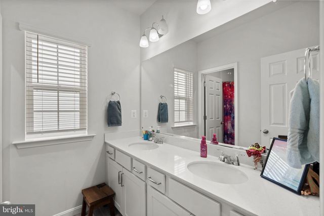 68 SNOWDROP DR, Stafford, VA 22554