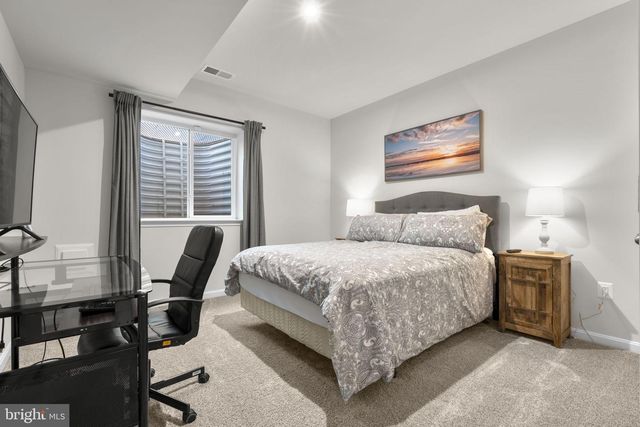 68 SNOWDROP DR, Stafford, VA 22554