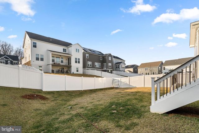 68 SNOWDROP DR, Stafford, VA 22554