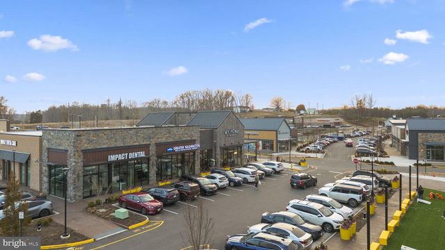 68 SNOWDROP DR, Stafford, VA 22554