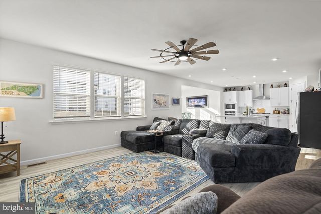 68 SNOWDROP DR, Stafford, VA 22554