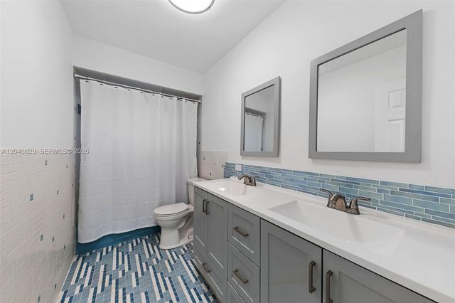 945 NE 176th Street, Miami, FL 33162