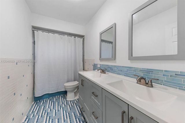 945 NE 176th Street, Miami, FL 33162