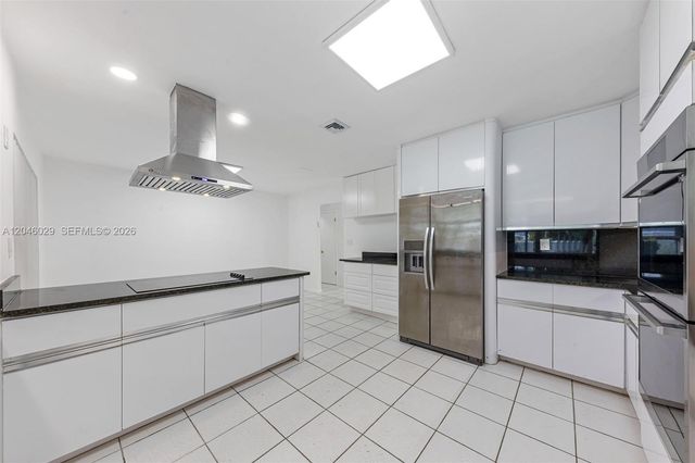 945 NE 176th Street, Miami, FL 33162