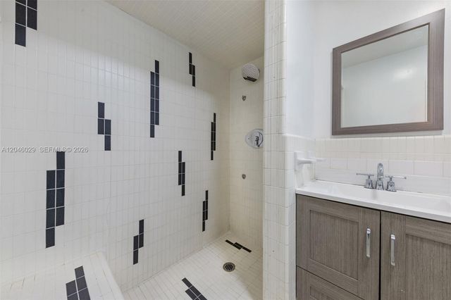 945 NE 176th Street, Miami, FL 33162
