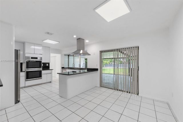 945 NE 176th Street, Miami, FL 33162