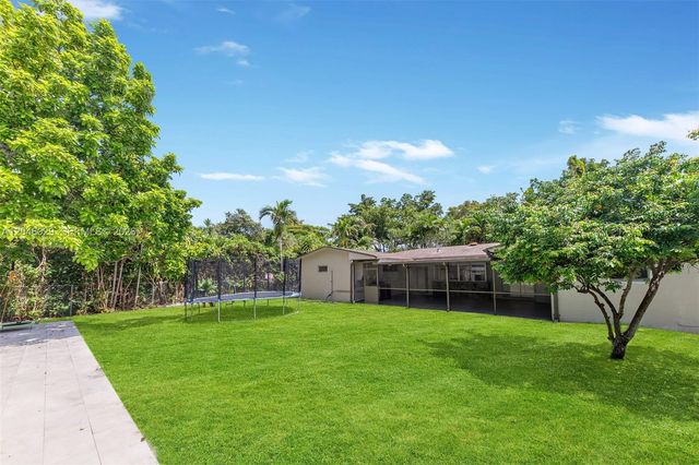 945 NE 176th Street, Miami, FL 33162