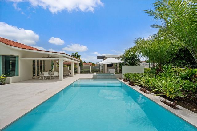 552 CORREDOR DEL BOSQUE, Dorado, PR 00646