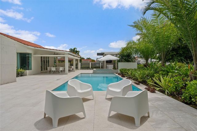 552 CORREDOR DEL BOSQUE, Dorado, PR 00646