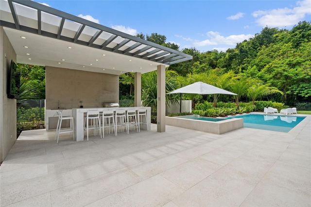 552 CORREDOR DEL BOSQUE, Dorado, PR 00646