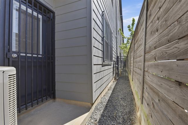 3024 Charline Avenue, Houston, TX 77054