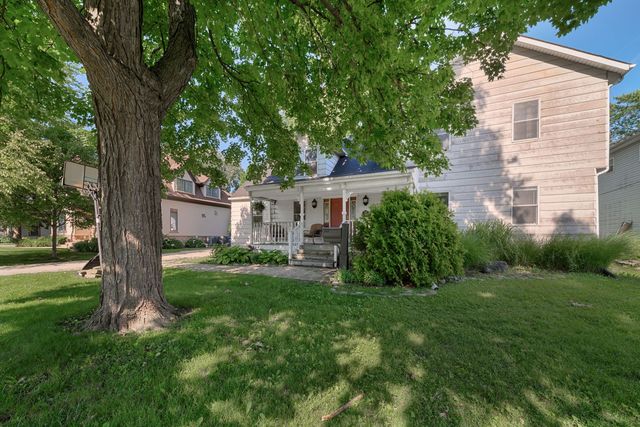 707 Glenshire Road, Glenview, IL 60025