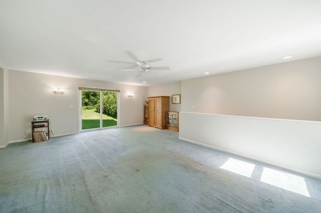 707 Glenshire Road, Glenview, IL 60025