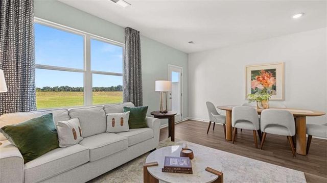 214 Kenmore Circle, Perry, GA 31069