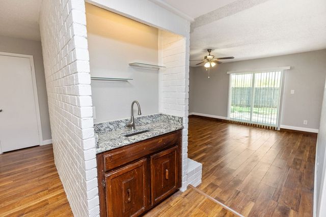 5618 Espanola Drive, Arlington, TX 76017