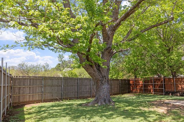 5618 Espanola Drive, Arlington, TX 76017
