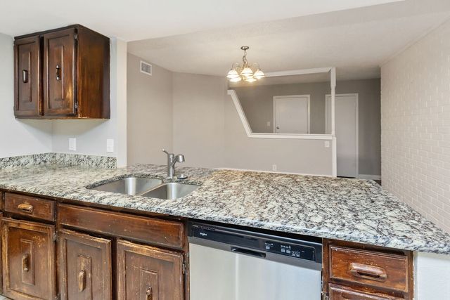 5618 Espanola Drive, Arlington, TX 76017