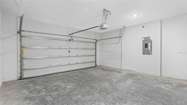 574 HAMMOCK OAKS BOULEVARD, Lady Lake, FL 32159