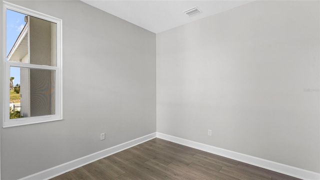 574 HAMMOCK OAKS BOULEVARD, Lady Lake, FL 32159