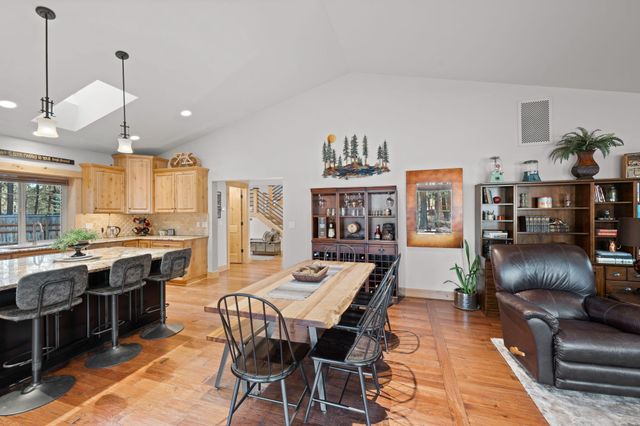 69288 Stetson, Sisters, OR 97759