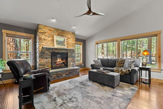 69288 Stetson, Sisters, OR 97759