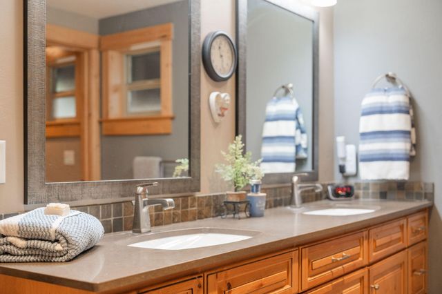 69288 Stetson, Sisters, OR 97759