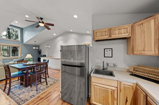 69288 Stetson, Sisters, OR 97759