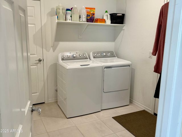 37752 N BRIDLEWOOD Lane, San Tan Valley, AZ 85140