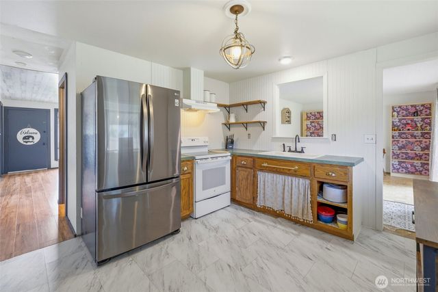 16805 9th Avenue E, Spanaway, WA 98387