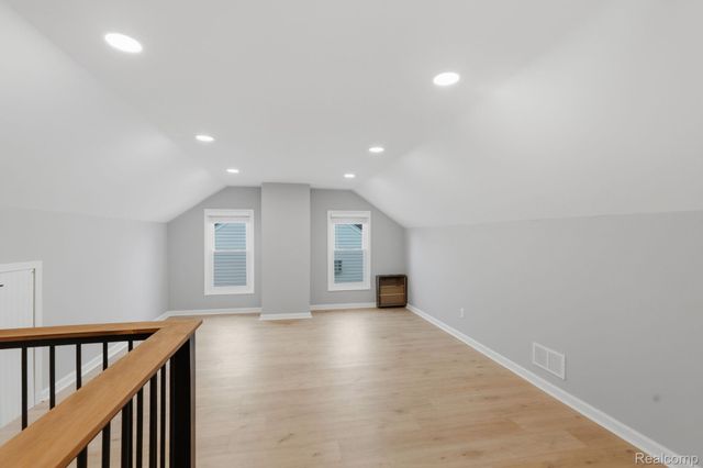 22440 California Street, St. Clair Shores, MI 48080