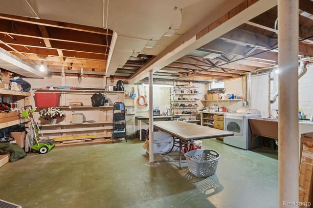 22440 California Street, St. Clair Shores, MI 48080