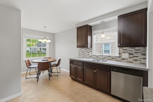 22440 California Street, St. Clair Shores, MI 48080