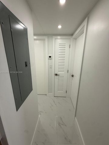 521 E 33rd St, Hialeah, FL 33013