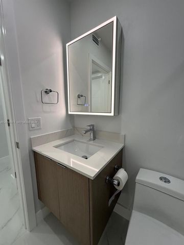 521 E 33rd St, Hialeah, FL 33013