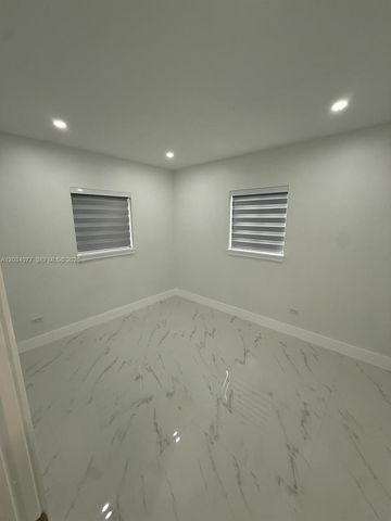 521 E 33rd St, Hialeah, FL 33013