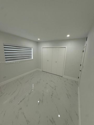 521 E 33rd St, Hialeah, FL 33013